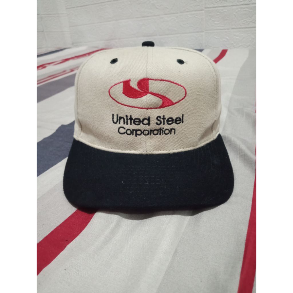 Topi Otto caps second original