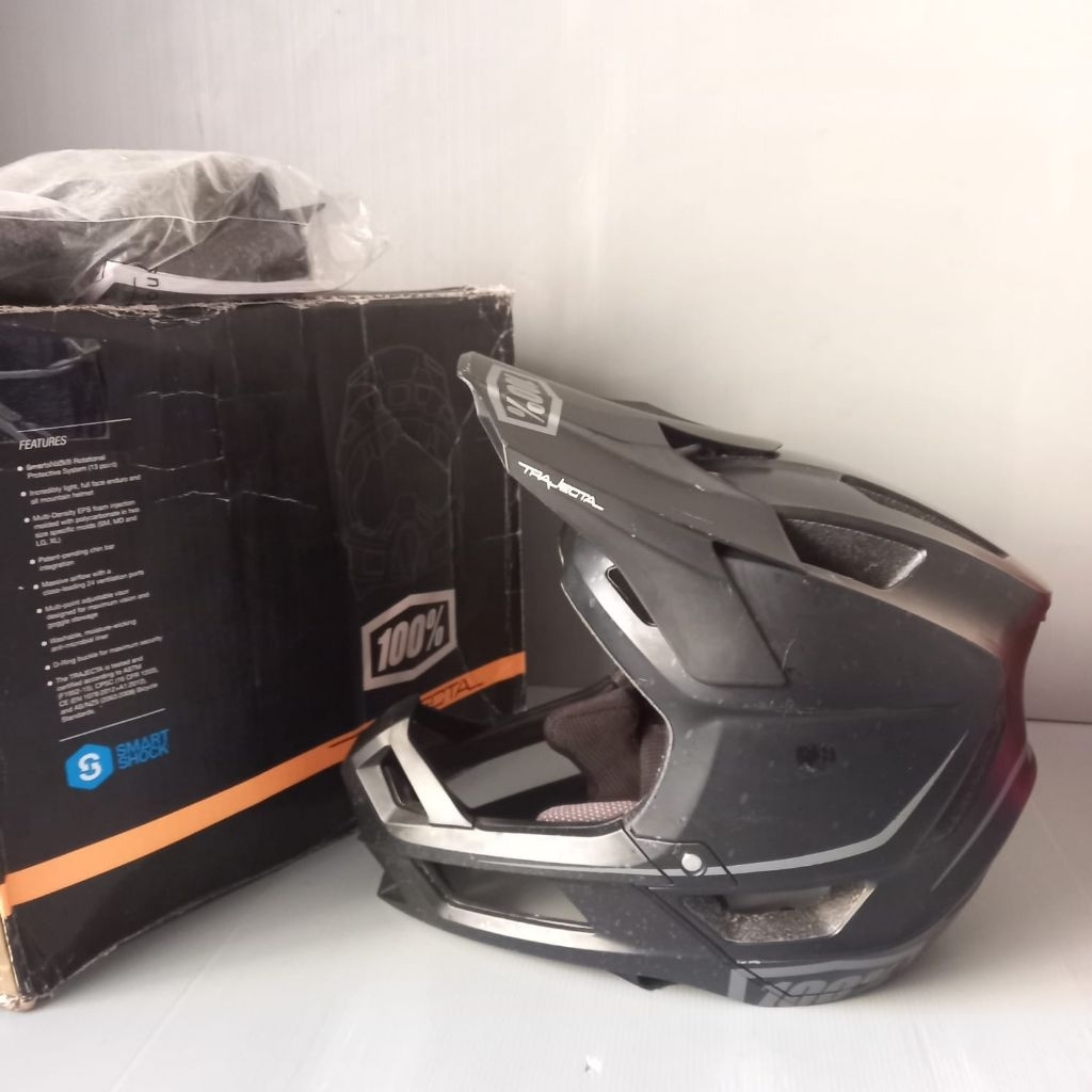 helm fullface 100% trajecta size M bukan fox tld