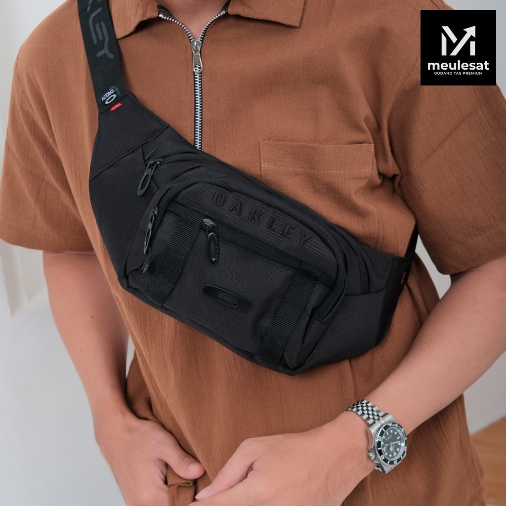 Tas Waistbag Pria Oakley Original Tas Pinggang Pria Selempang Bahan Nilon Tas Pria Distro