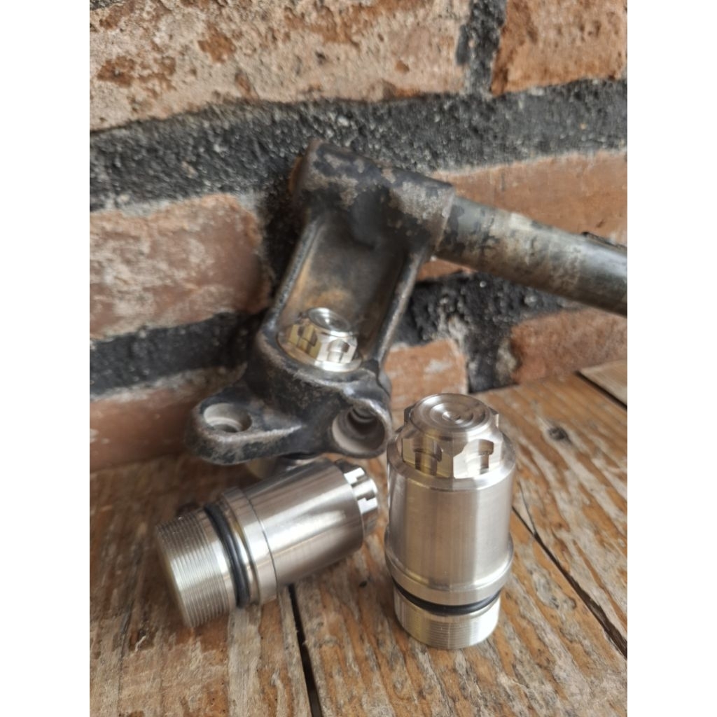 SAMBUNGAN STANG JRS PENINGGI STANG JRS