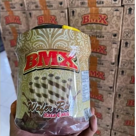 BMX WAFER ROLL RASA COKELAT BERAT 420 GRAM