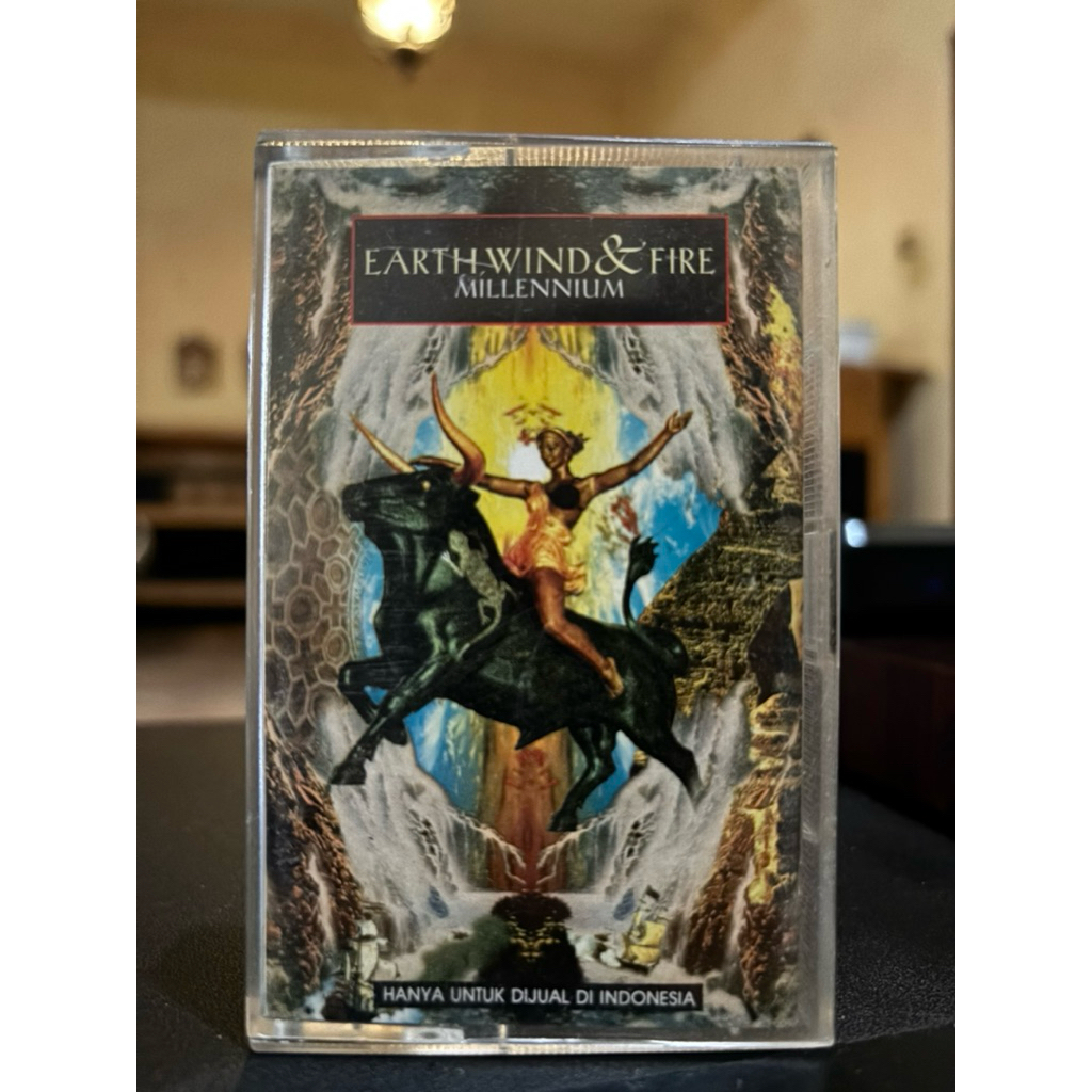 Kaset Pita Earth, Wind & Fire Millenium