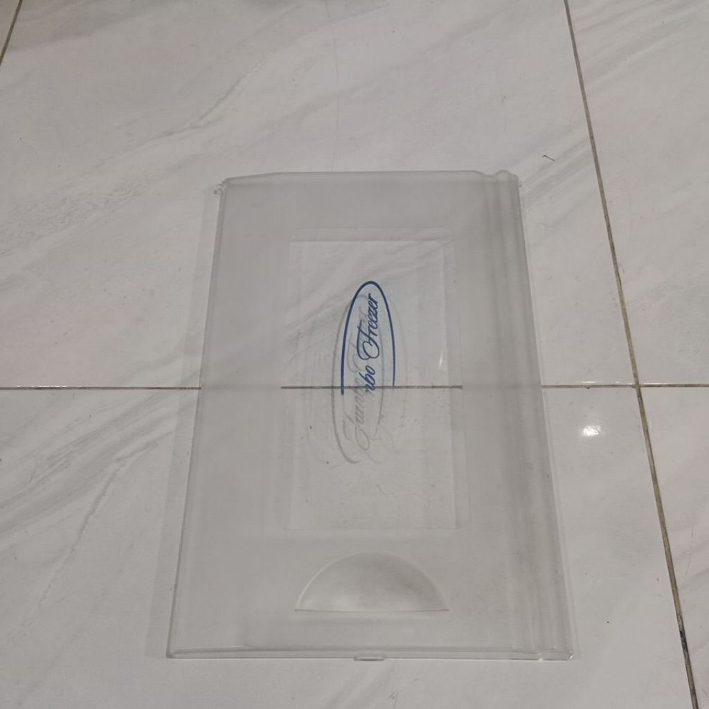 tutup freser kulkas polytron