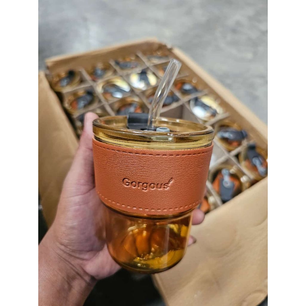 Souvenir gelas gourgous| souvenir gelas sedotan| souvenir gelas kaca