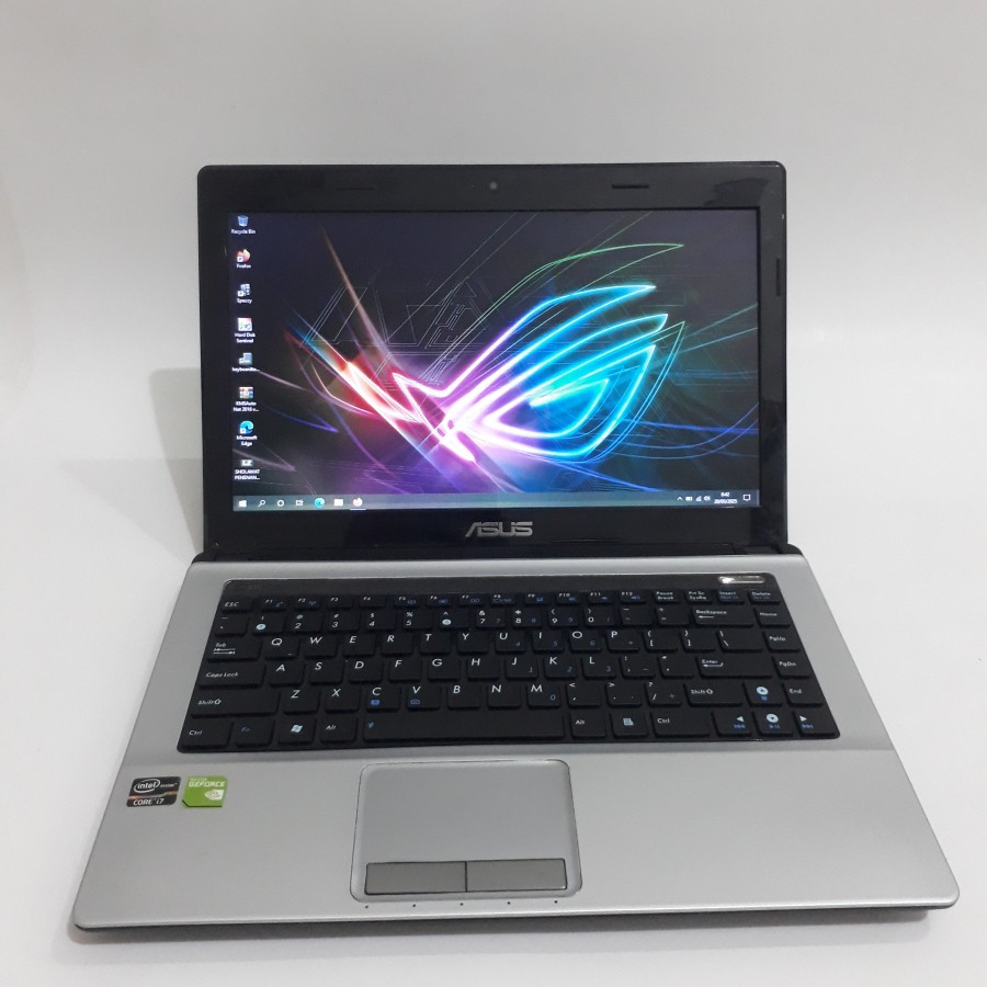 ASUS 8Cpu Core I7 Ssd 256Gb Laptop Vga Nvdian Geforce GT 520m 1Gb
