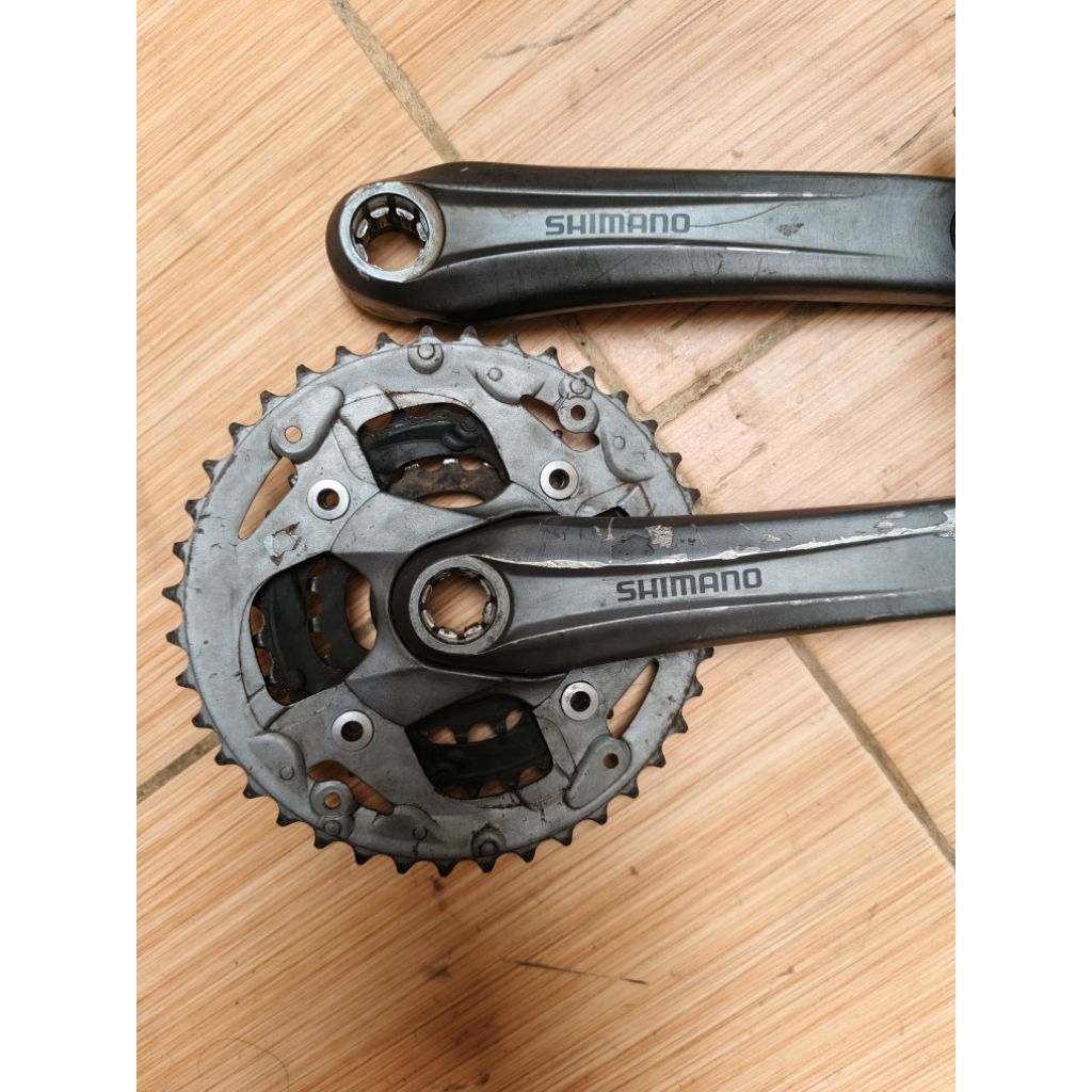 Crankset Shimano Alivio M-4000 second