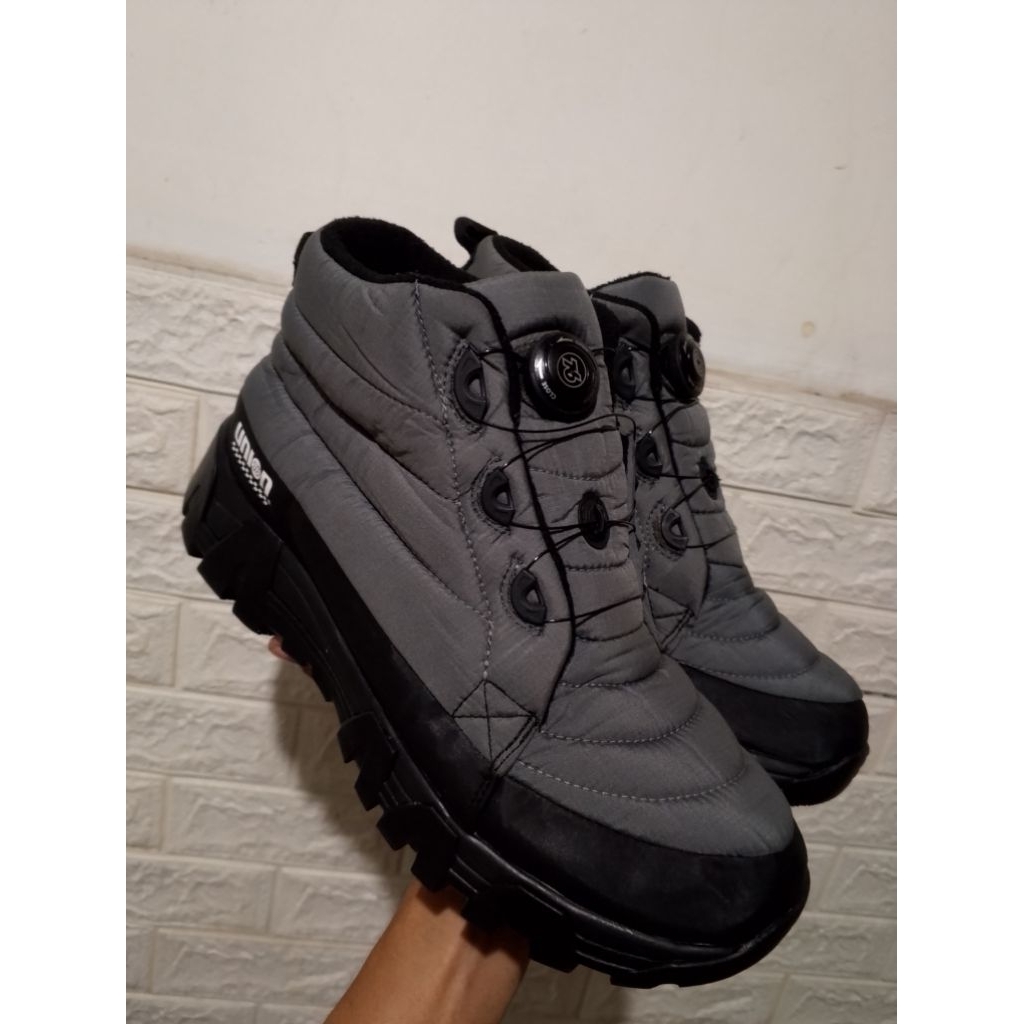 union 76 boots size 43