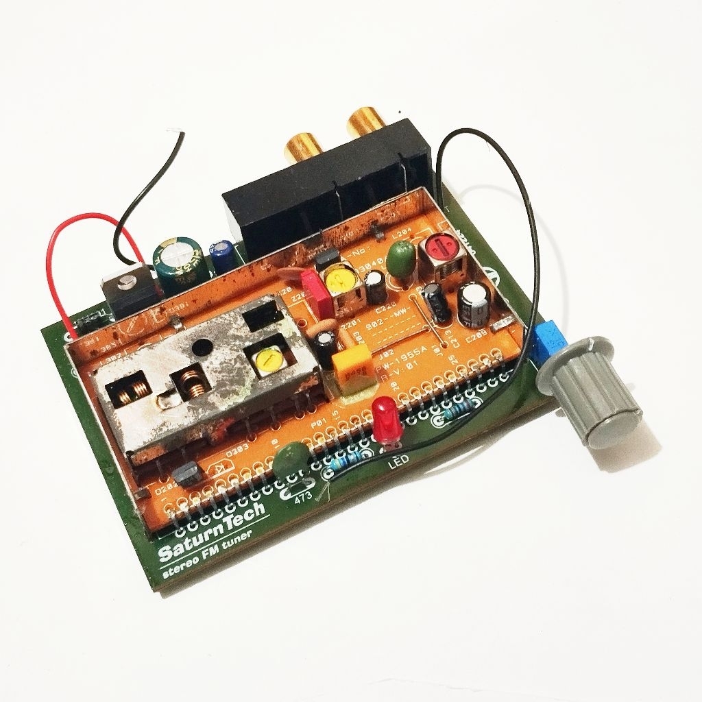 Kit SaturnTech Stereo FM Tuner Tuner Fm Inside RF-038