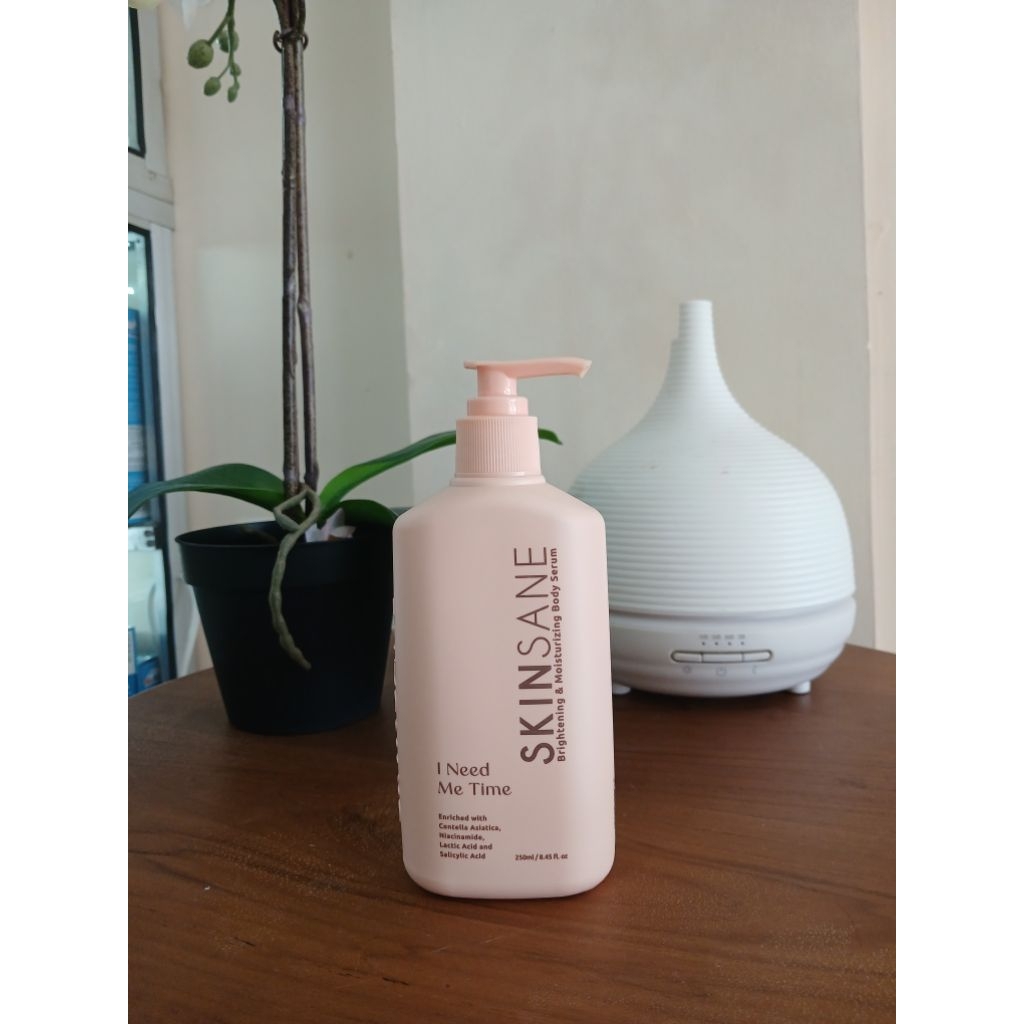 SKINSANE Body Serum I Need Me Time 250ml | Melembabkan dan mencerahkan badan dengan keharuman parfum