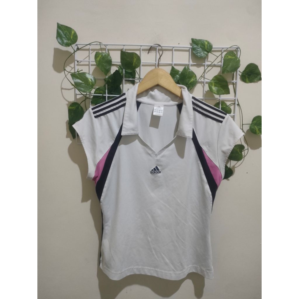 baju olahraga brand Adidas wanita