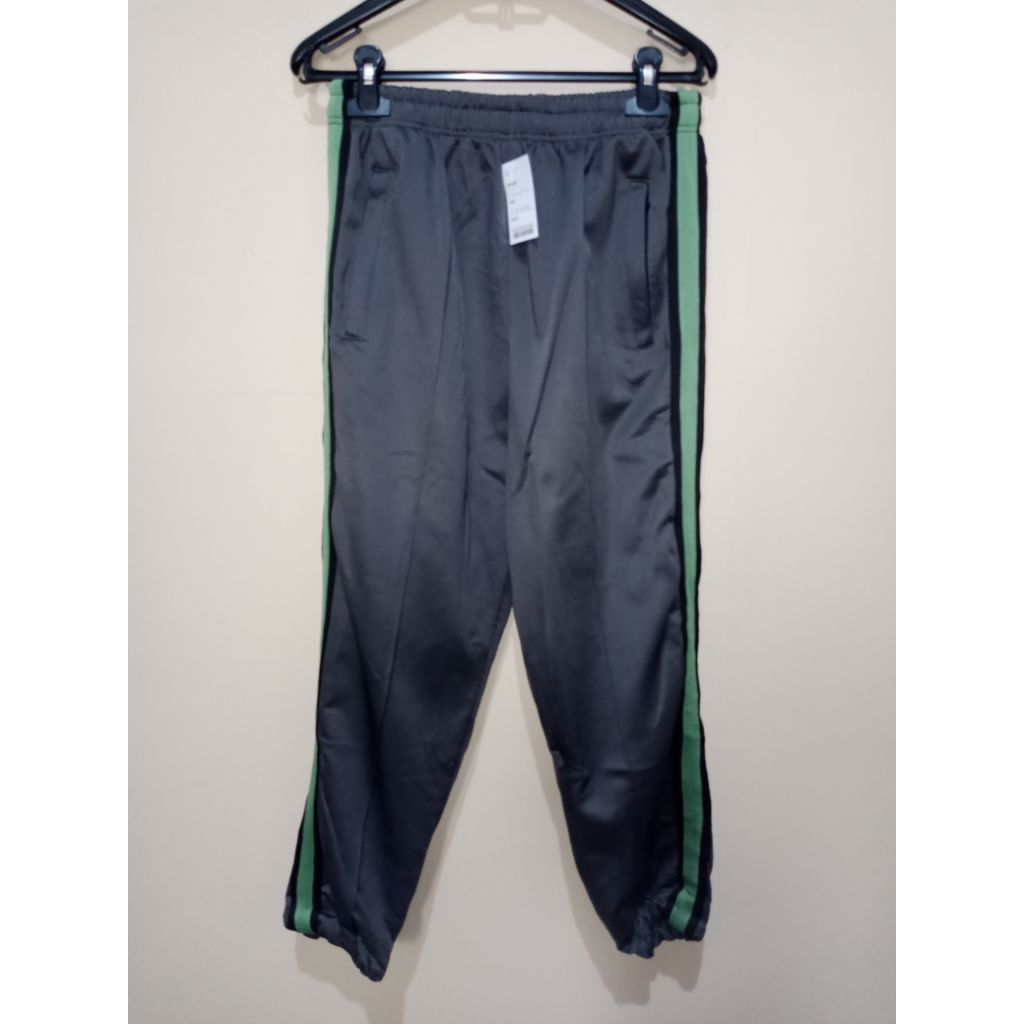 CELANA TRAINING PRELOVED