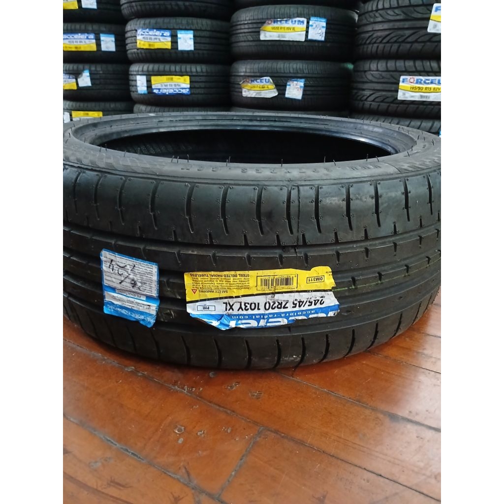 ACCELERA PHI 245 45 R20