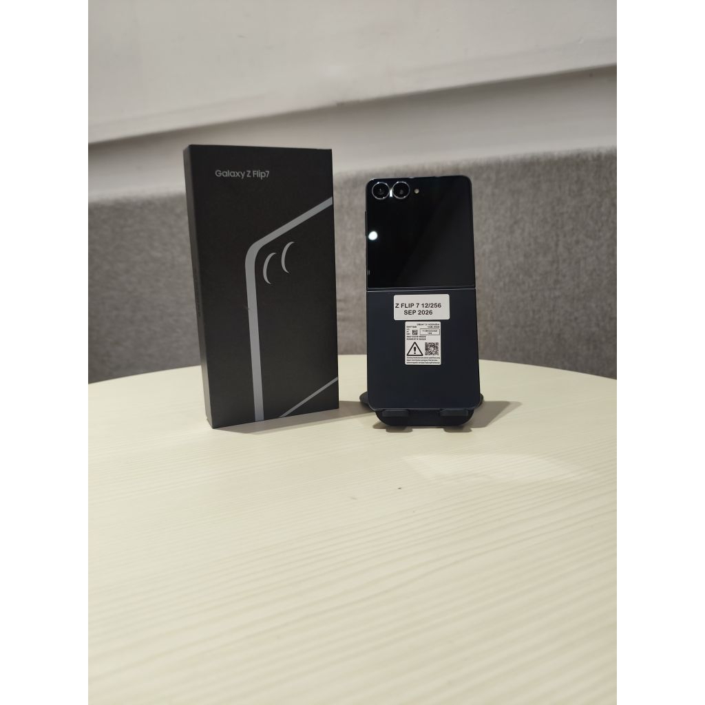 SAMSUNG Z FLIP 7 UNIT SECOND ORIGINAL BERGARANSI RESMI INDONESIA