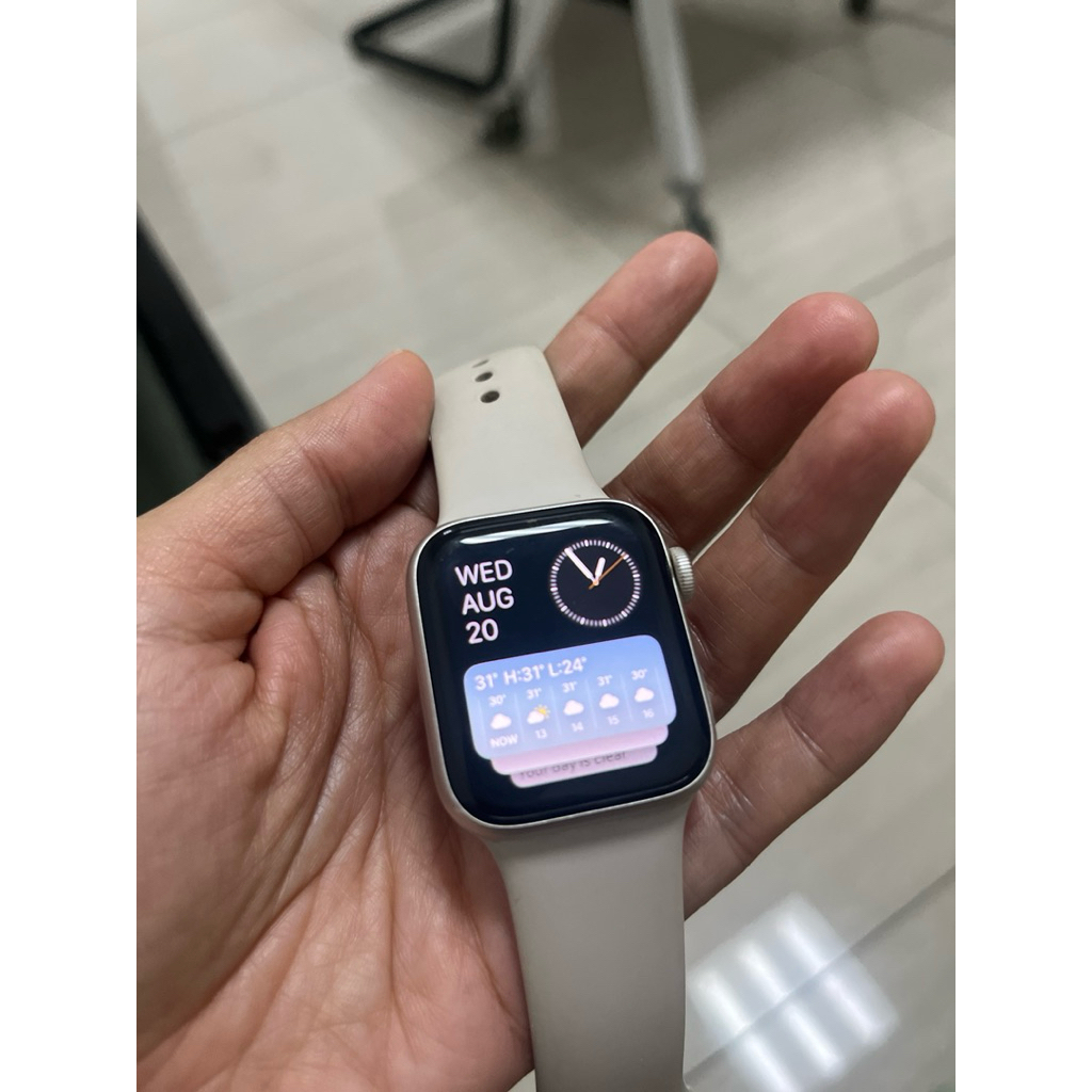 PRELOVED APPLE WATCH SE