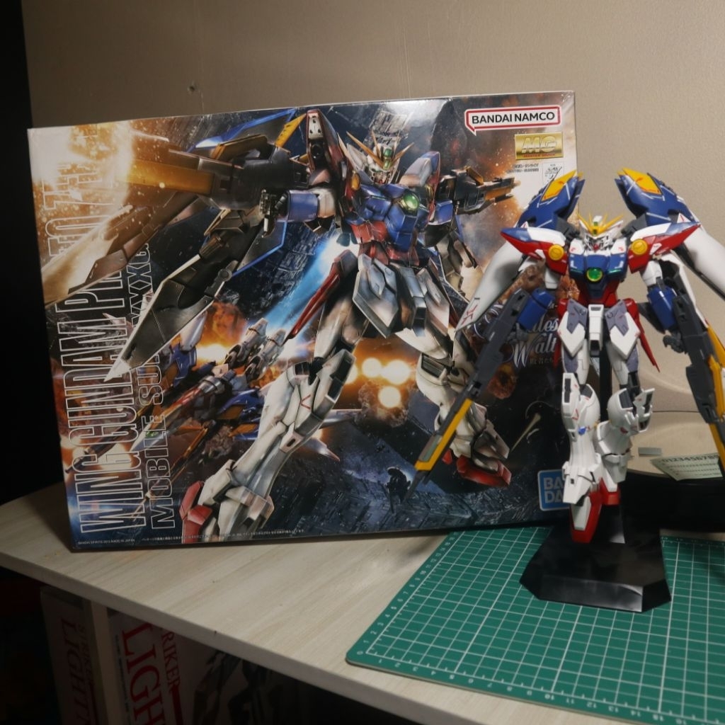 Bandai MG 1/100 Wing gundam Proto Zero EW