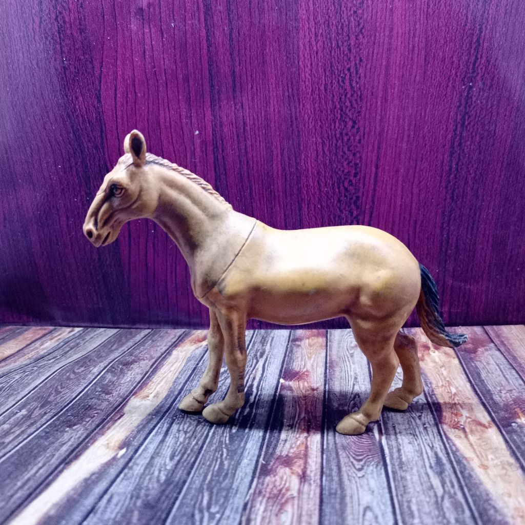 Figure Hewan Kuda Coklat Mainan Edukasi Anak Animal World - Maket Diorama