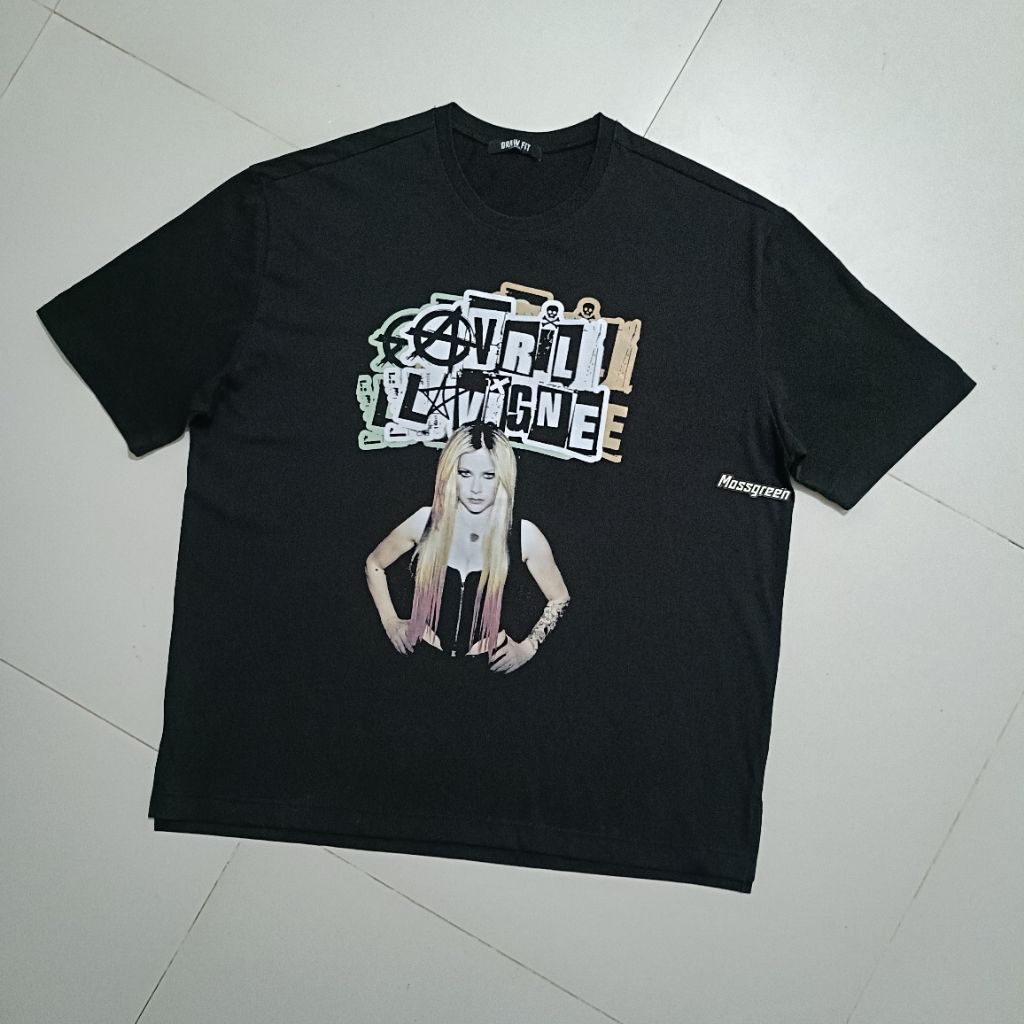kaos penyanyi Avril Lavigne tag Korea draw fit ,XL