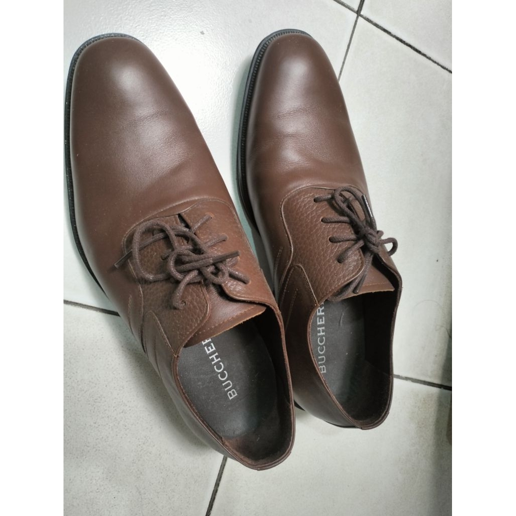 Sepatu Pantofel Buccheri Warna Brown