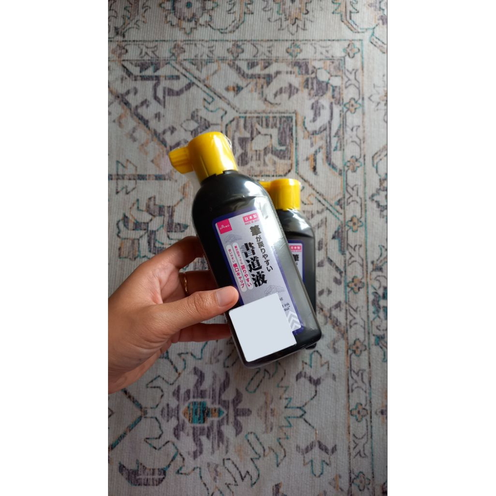 Tinta kaligrafi merk  Daiso