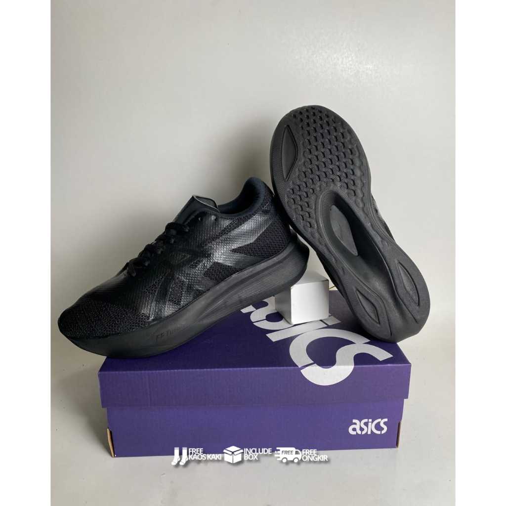 SEPATU RUNNING ASICS FULL BLACK. SEPATU OLAHRAGA PRIA WANITA VOLI DAN SEPATU LARI