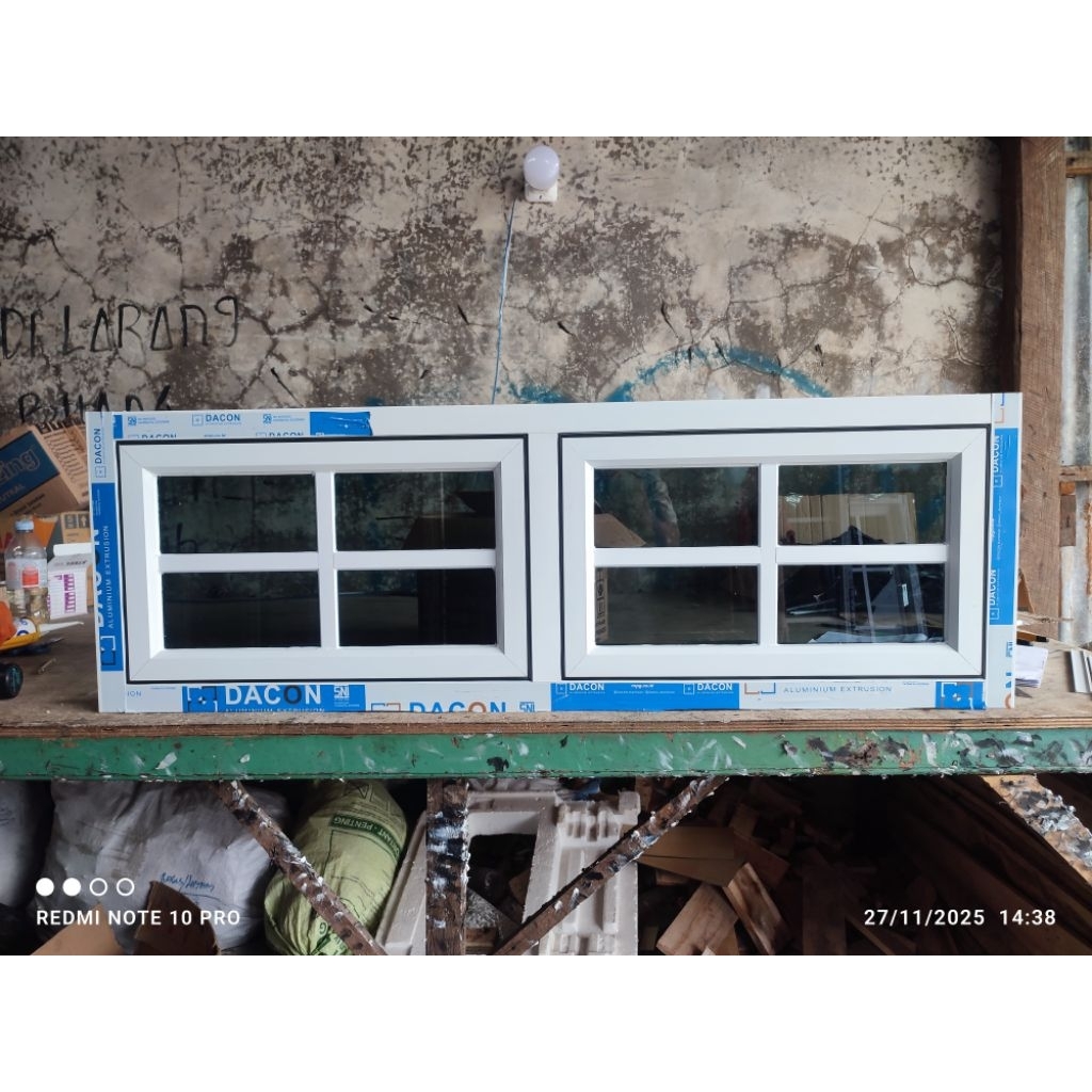 JENDELA ALUMINIUM 2 DAUN JUNGKIT ORNAMEN BISA CUSTOM UKURAN