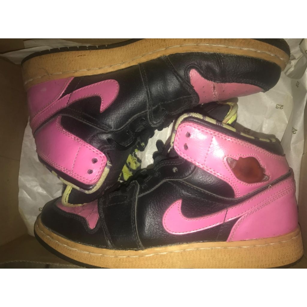 NIKE aj pink size 40 second