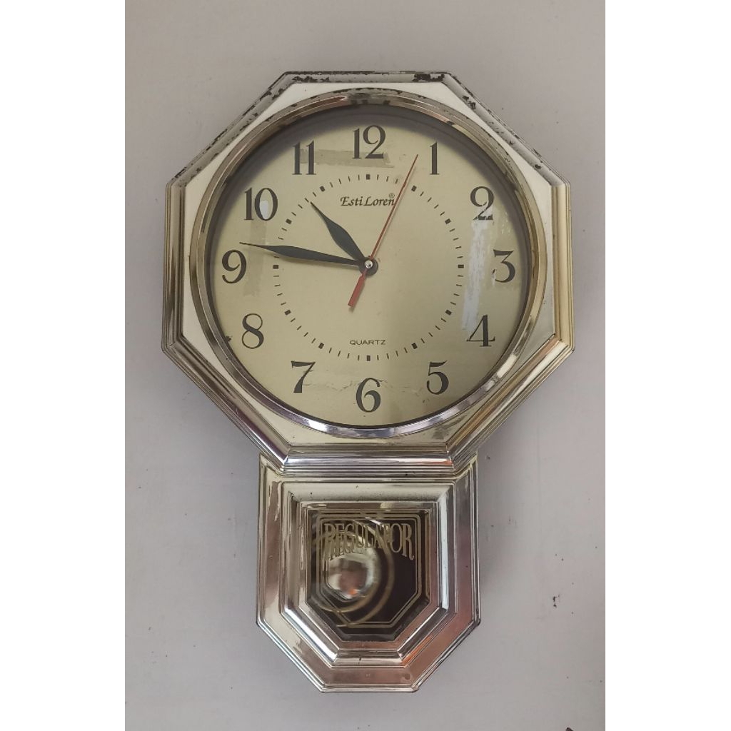 Jam dinding ESTI LOREN vintage