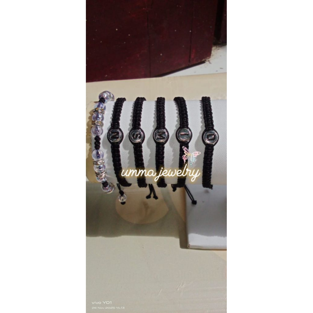 gelang tali serut inisial