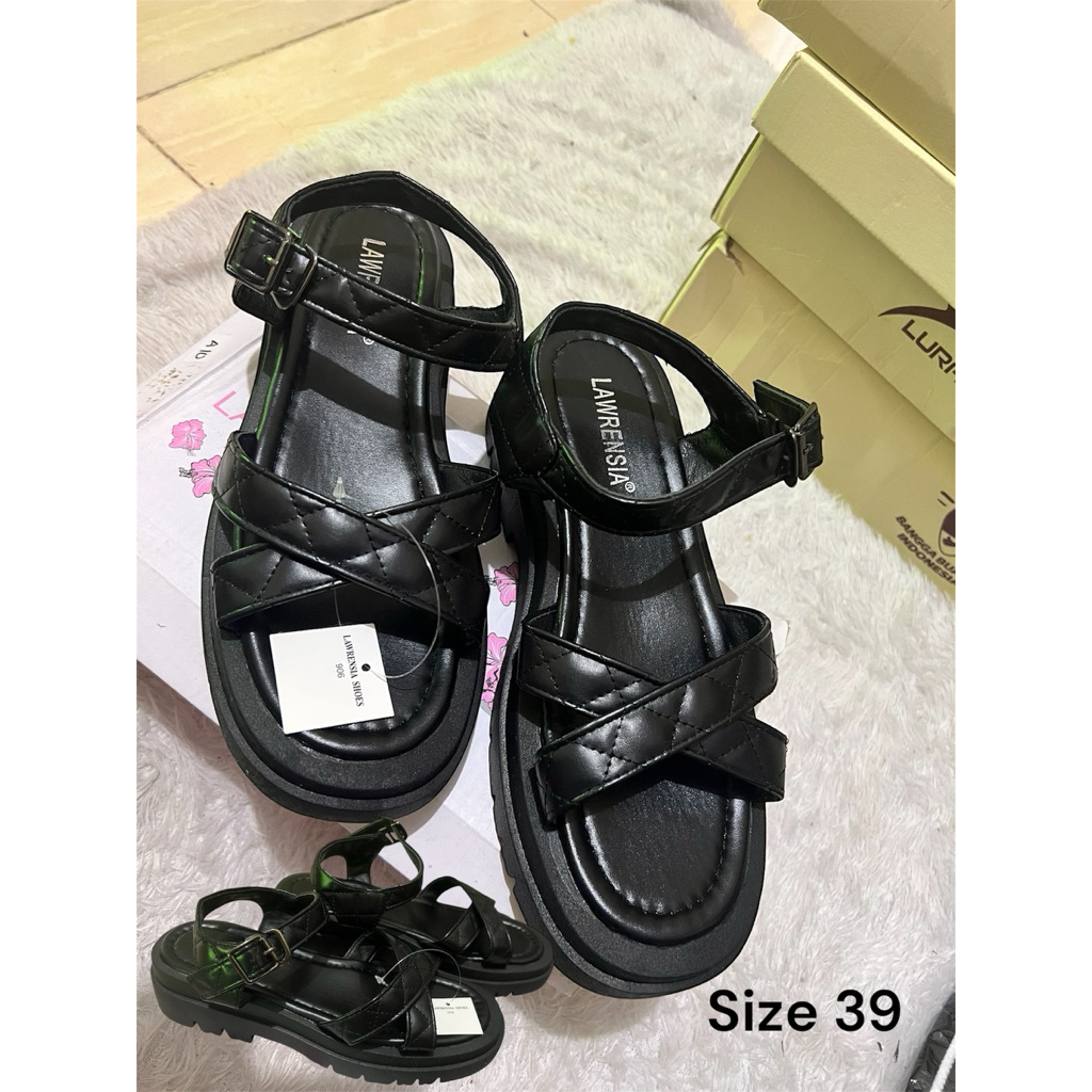 sepatu sendal Lawrensia ori matahari mall OBRAL