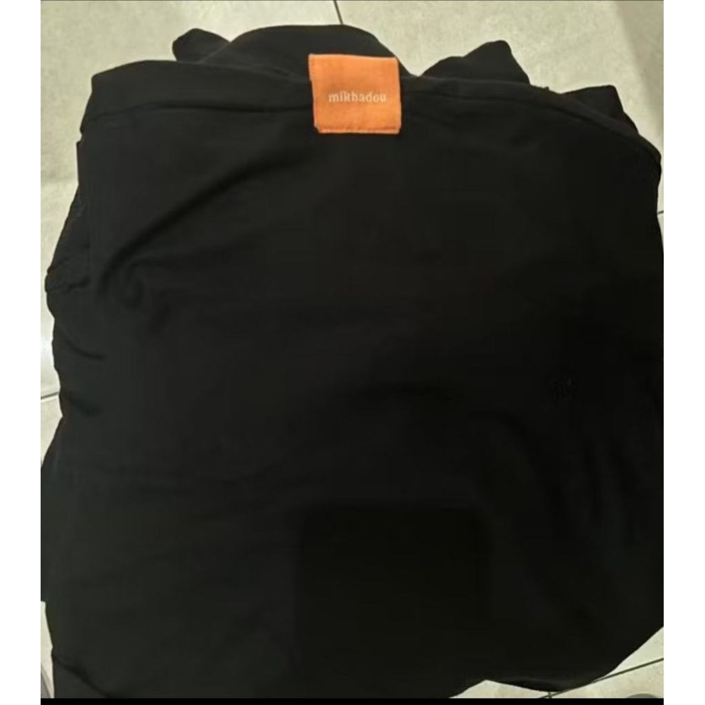 Gendongan Mshape Mikhadou