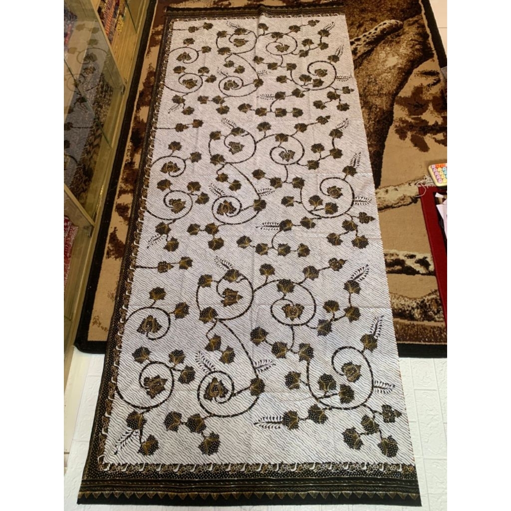 KAIN BATIK CIREBON BATIK TRUSMI BATIK KATUN BATIK TULIS SOGAN