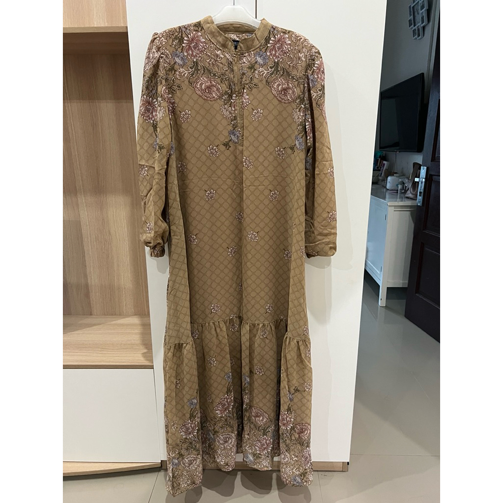 dress bunga coklat