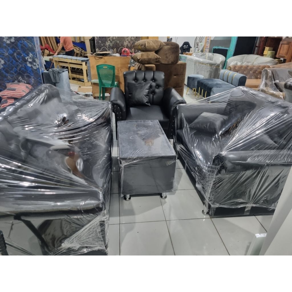 Sofa minimalis sandaran kancing/sofa minimalis bahan kulit
