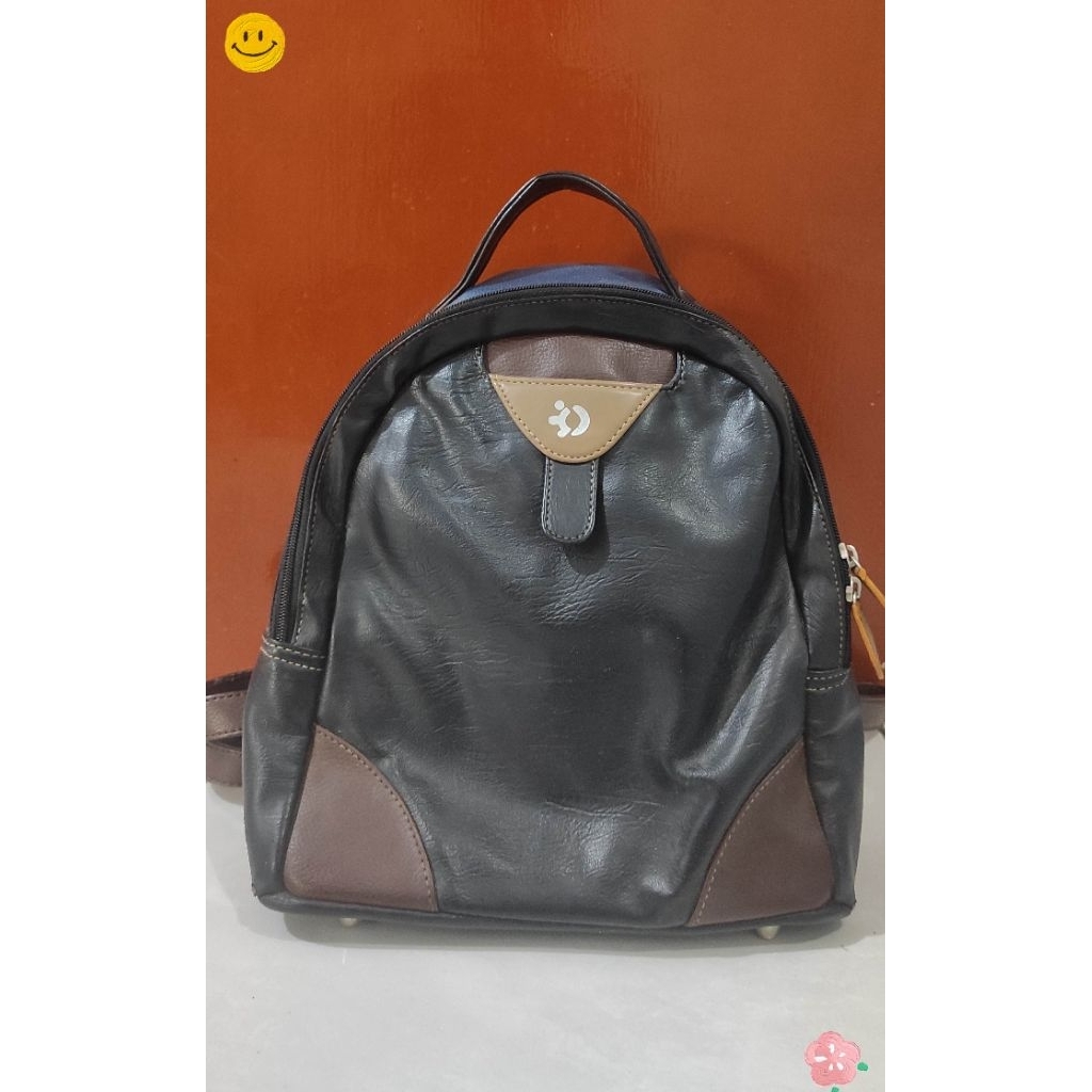 preloved tas ransel wanita Gotosovie warna hitam