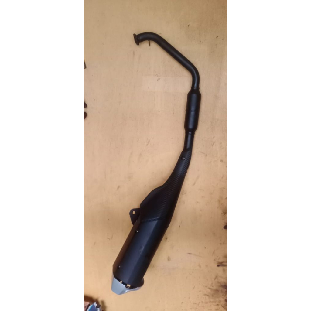 knalpotsetandaroriginalcopotanknalpot setandar original copotan Yamaha R15 V3 XSR 155 original,baran