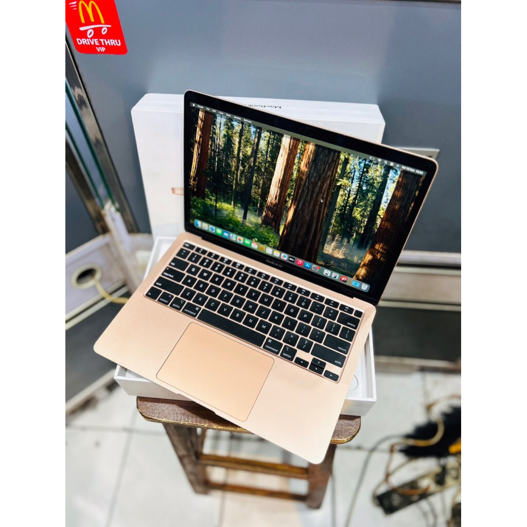 macbook air 2020 core i5 8/512 ibox