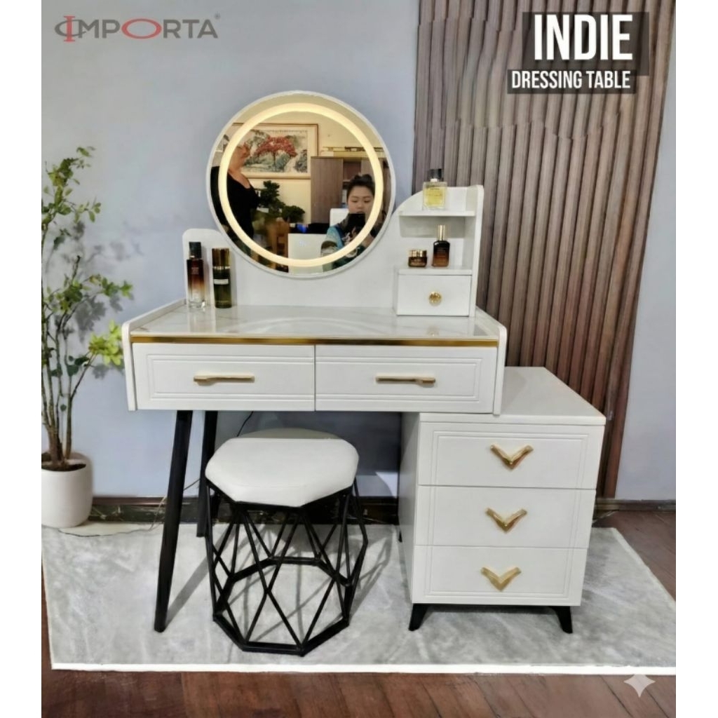 Meja Rias LED Importa Indie