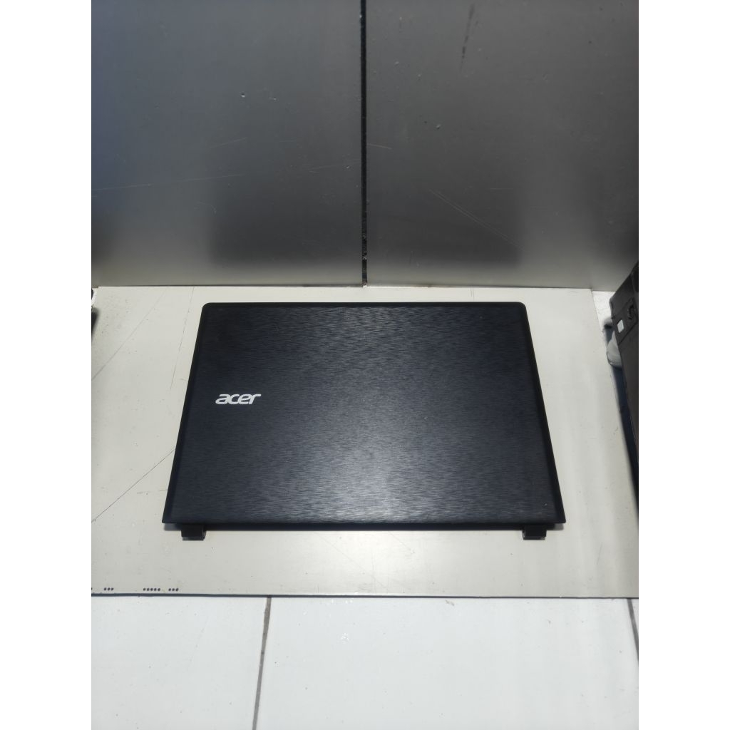 Casing Atas Cover Case Frame Lcd Led Mulus Laptop Acer Aspire Z1401 z1401