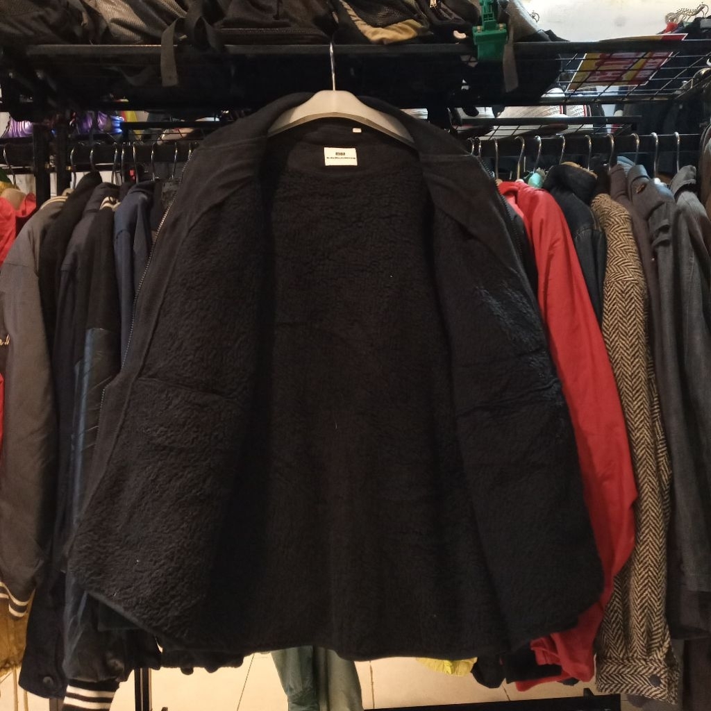 JAKET SHERPA UNIQLO