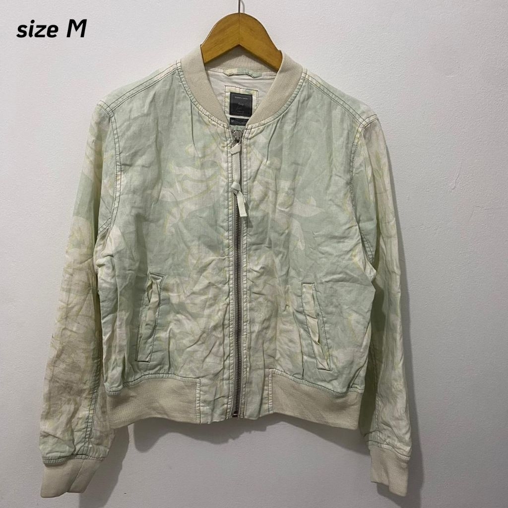 Jaket bomber wanita GAP size M-L
