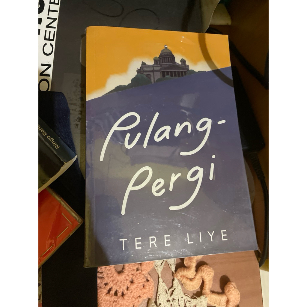 PRELOVED-Pulang Pergi Tere Liye