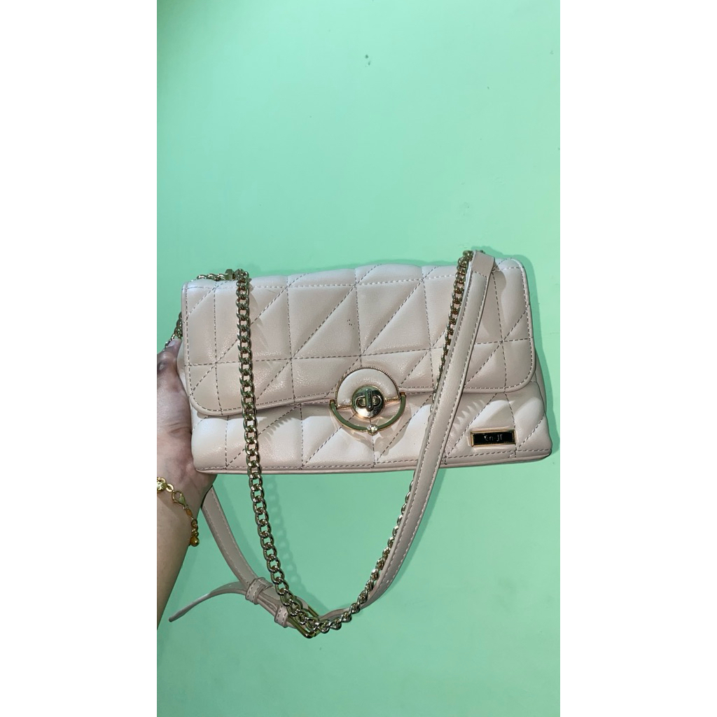 Preloved Shoulderbag Enji