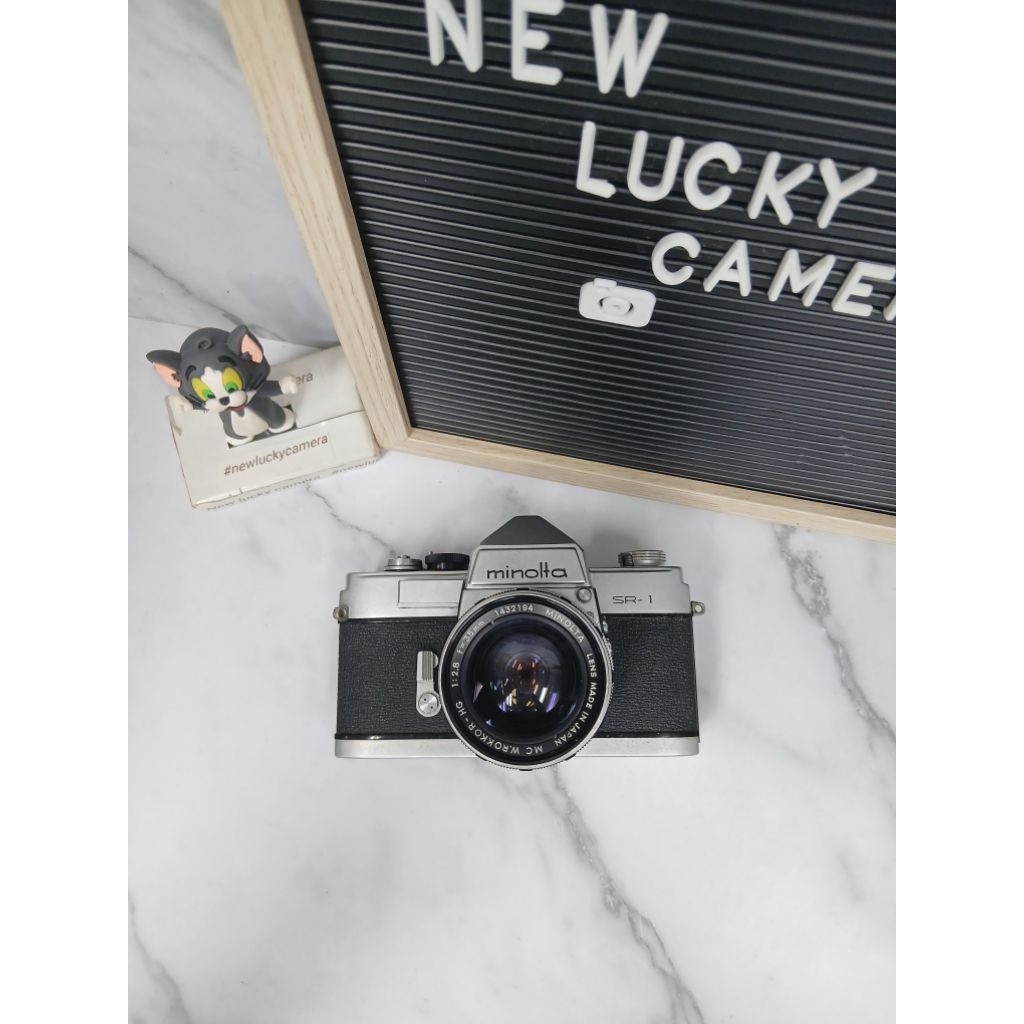 Minolta SR-1 +Lensa 35mm F2.8 Mulus dan berfungsi dengan baik