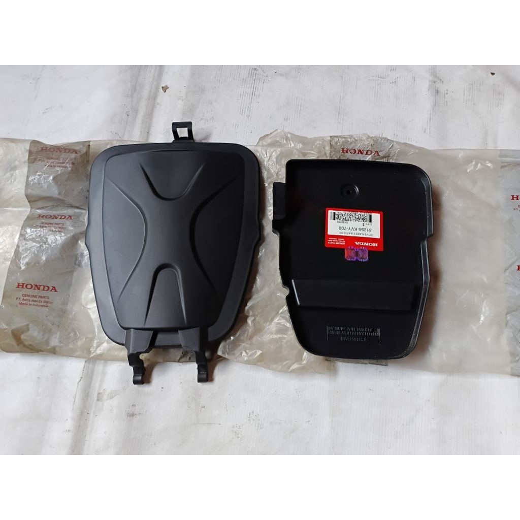 tutup box bagasi tutup aki Honda BEAT karbu lama Original baru AHM