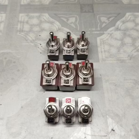 Switch toggle saklar toggle on-off hitam 2pin 4pin 6pin