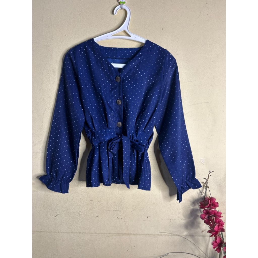 PRELOVED / KEMEJA ATASAN BLOUSE WANITA OUTFIT CROP