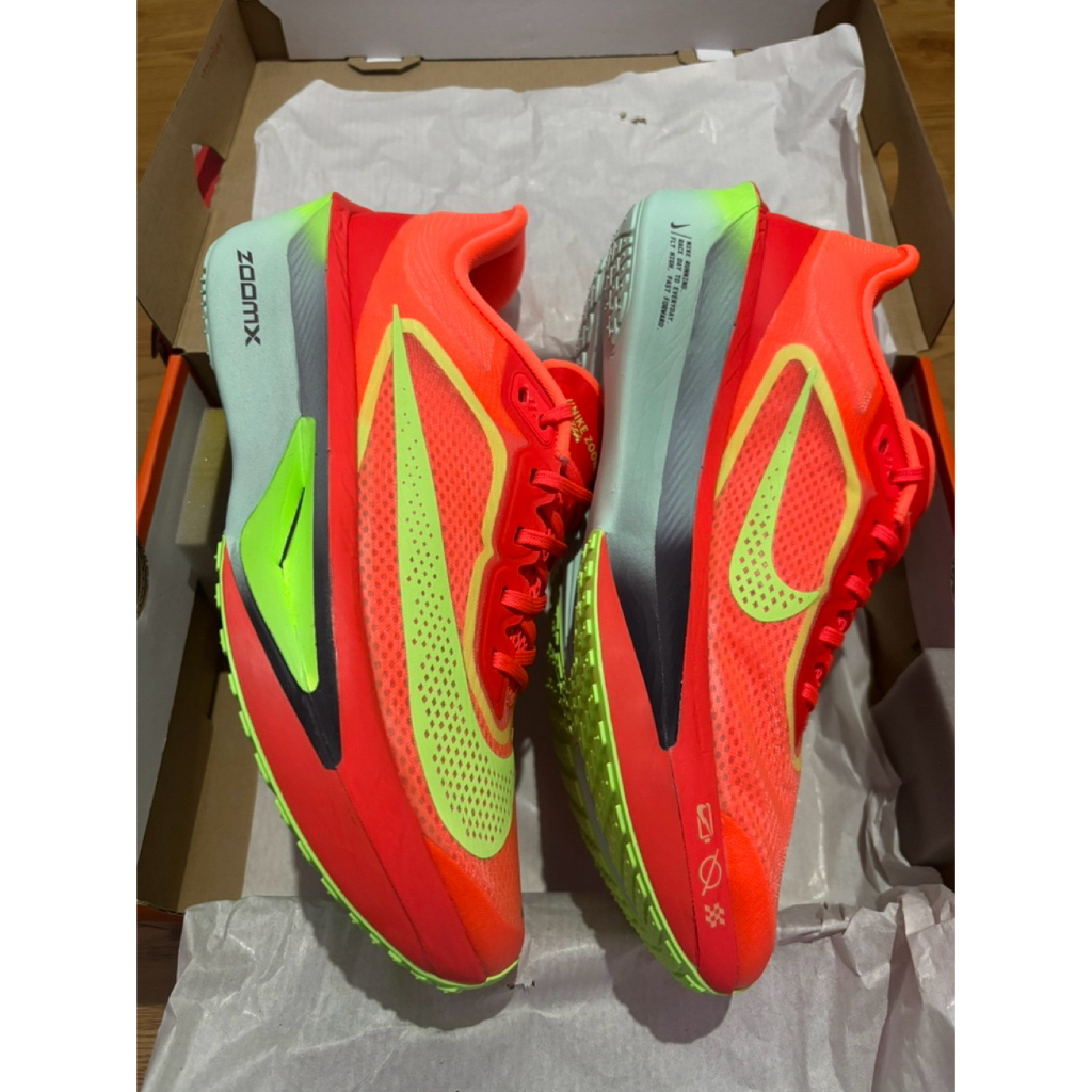 Sepatu Lari Pria - Nike Zoom Fly 6 Road Running with Carbon Plate