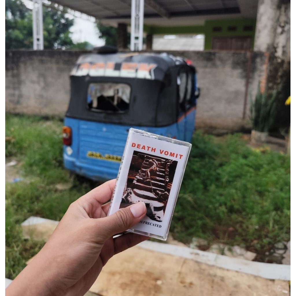 Kaset Tape Death Vomit - Eternally Defrecated