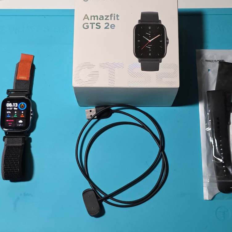 Smartwatch lengkap Amazfit GTS 2e