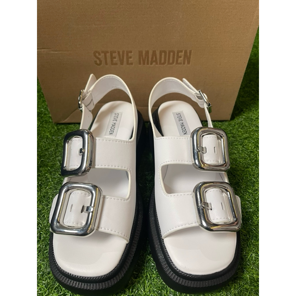 Sepatu Steve Madden